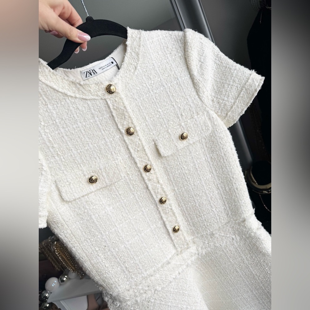 *BRAND NEW* Zara Cream/White Tweed Dress with Gold Buttons XS - Picture 6 of 14